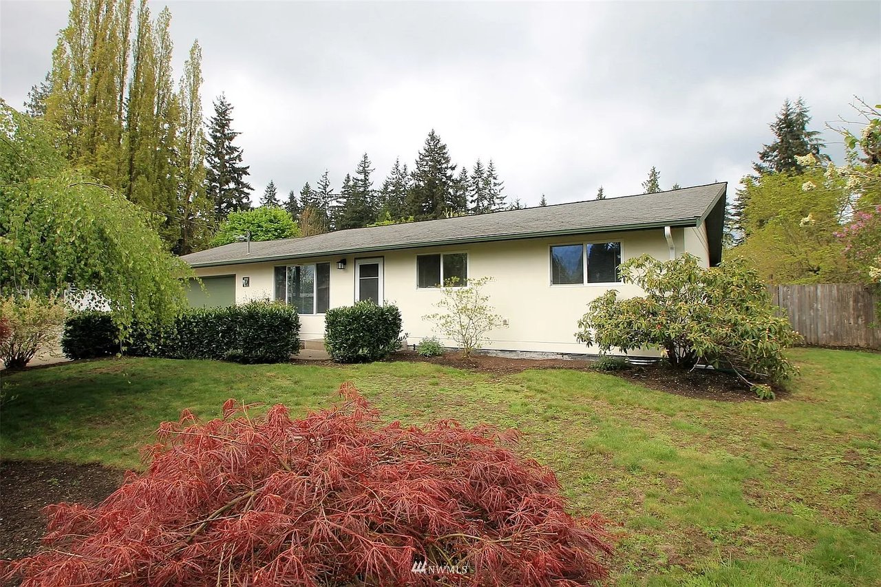 19504 Winesap Ln