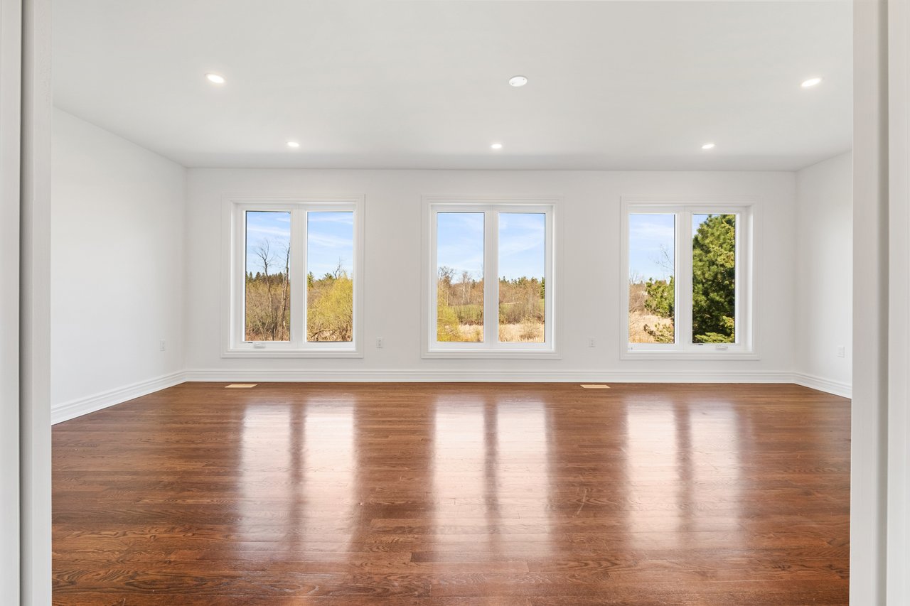 19 Logan Crt 