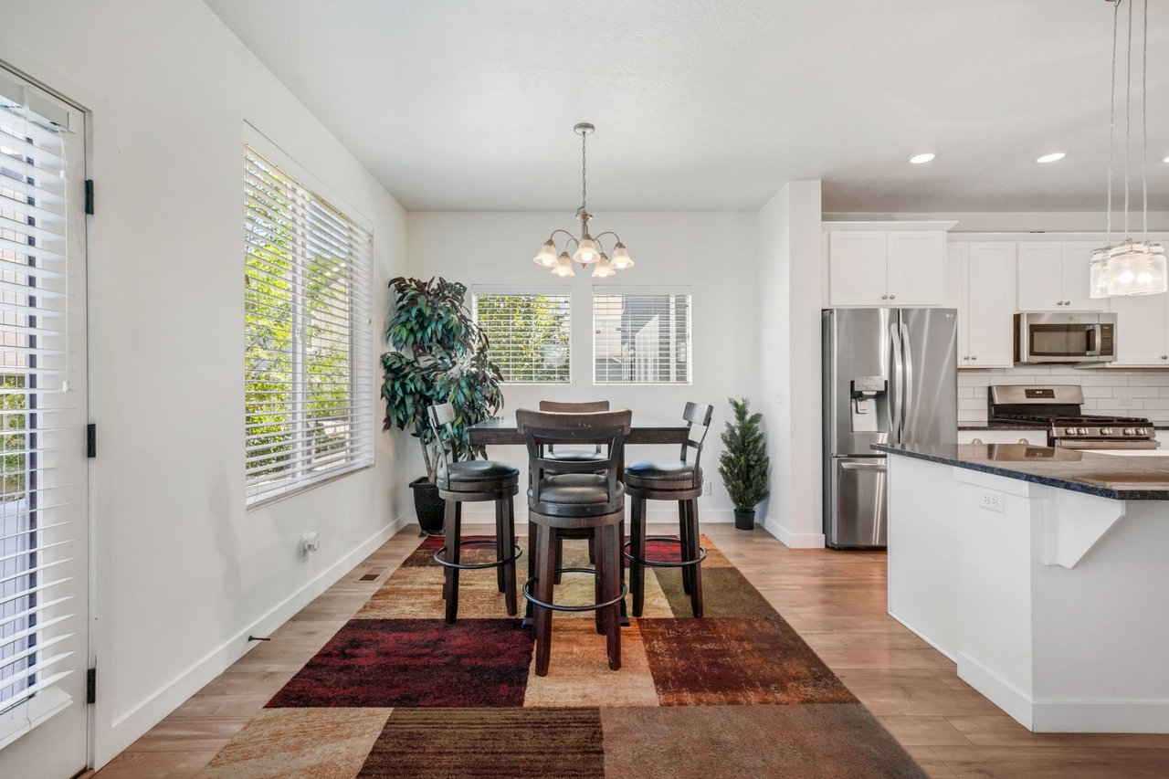 4696 W Camellia N