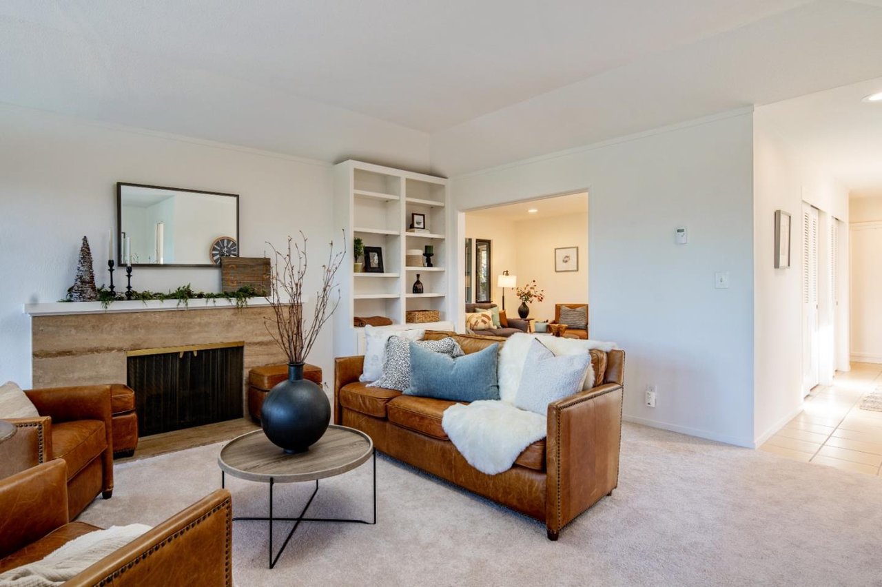 110 Del Mesa Carmel 