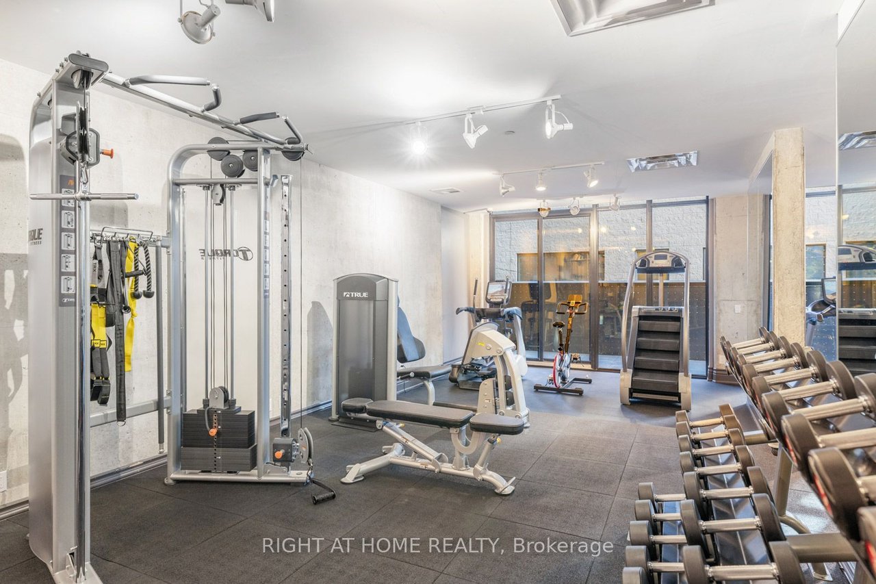 NEW PENTHOUSE FOR LUXURY LIVING