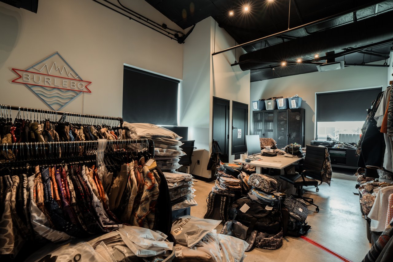 195 American Way - Commercial Warehouse For Lease