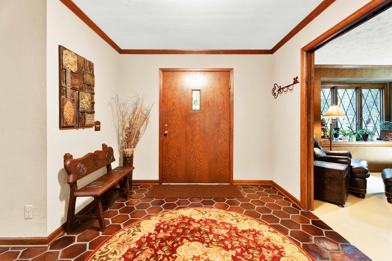 1100 Bretton Lane, Bloomfield Hills