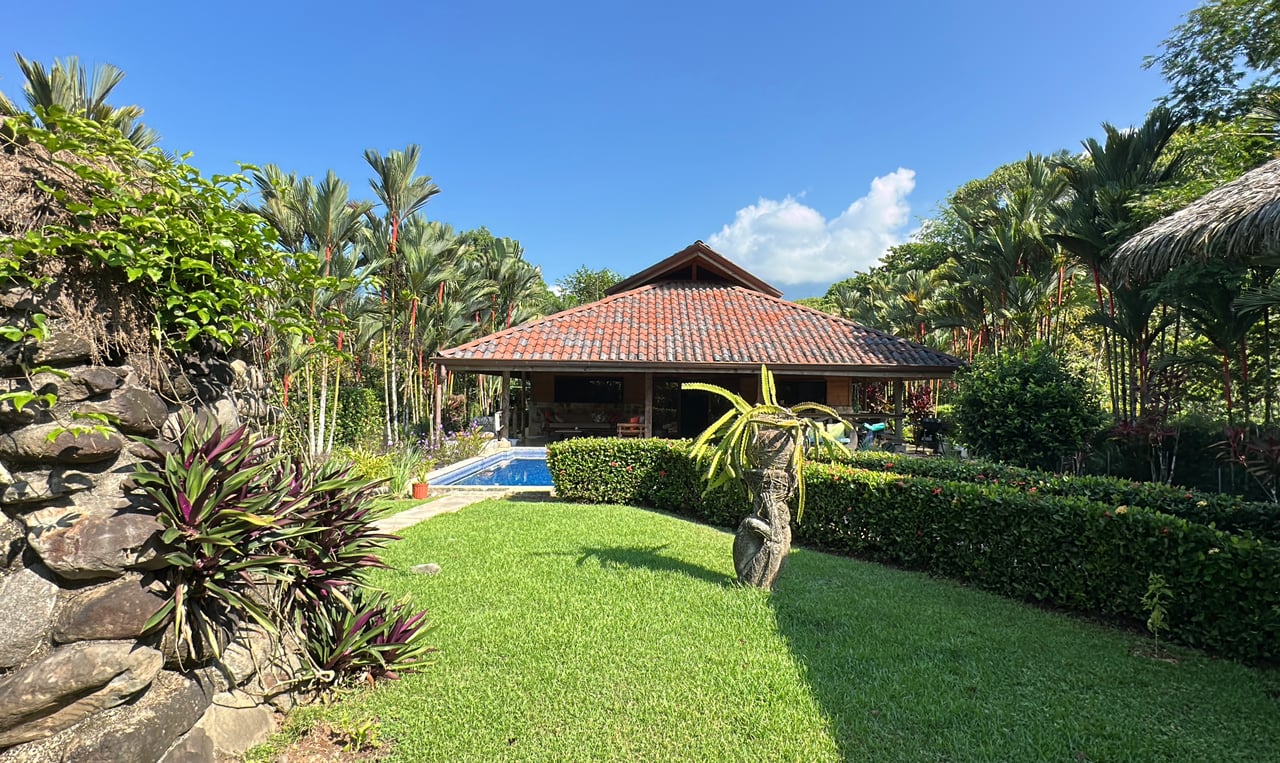 Riverside Retreat: Serene Home on 1 Acre, with Pool