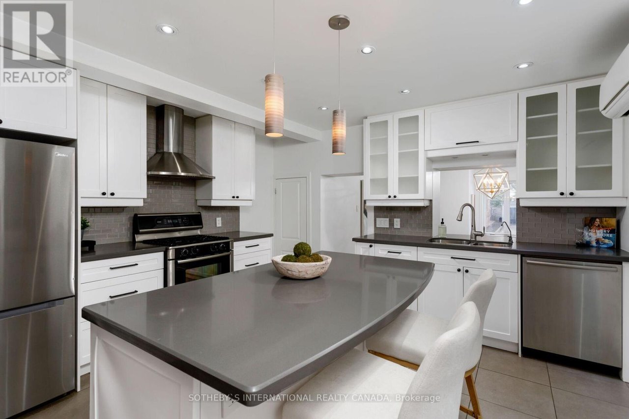 78 Runnymede Rd
