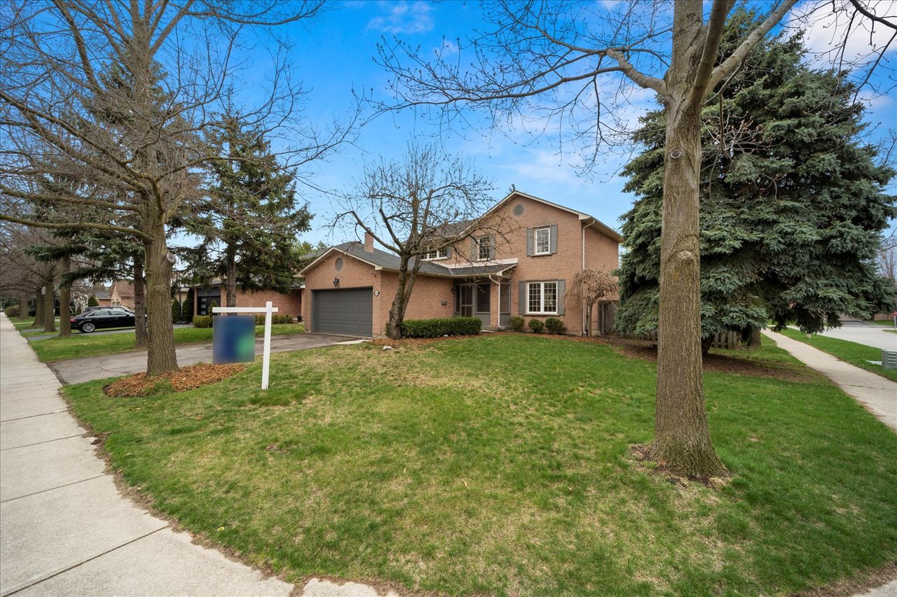 438 Claremont Cres
