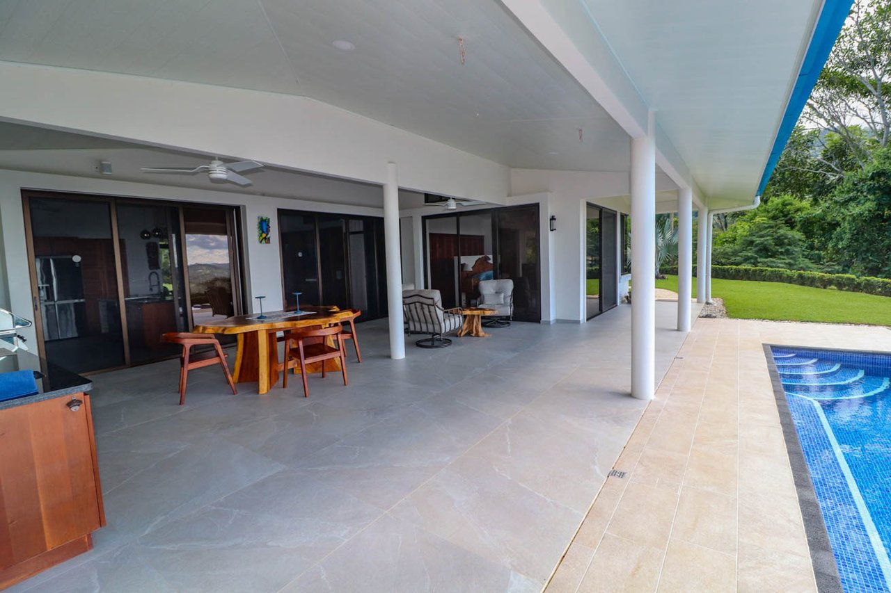 Private 2-Bed Hacienda with Ocean & Mountain Views, Pool & Development Potential in Ojochal