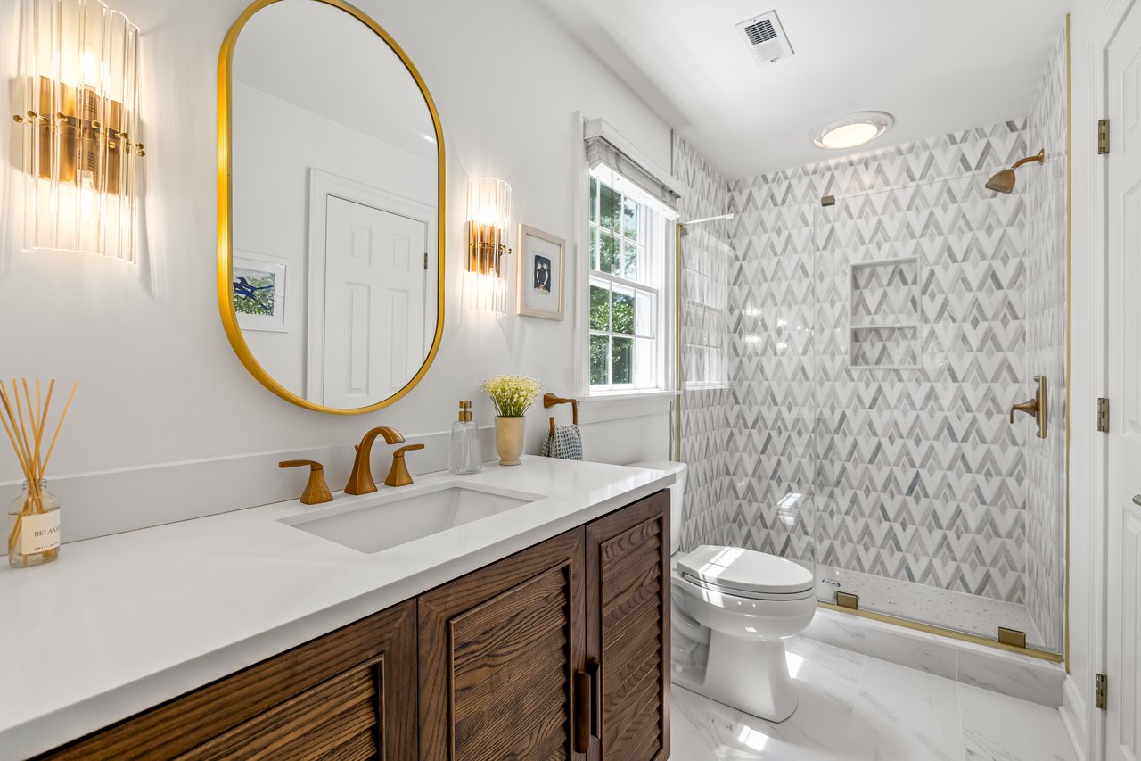 Waterford Colonial