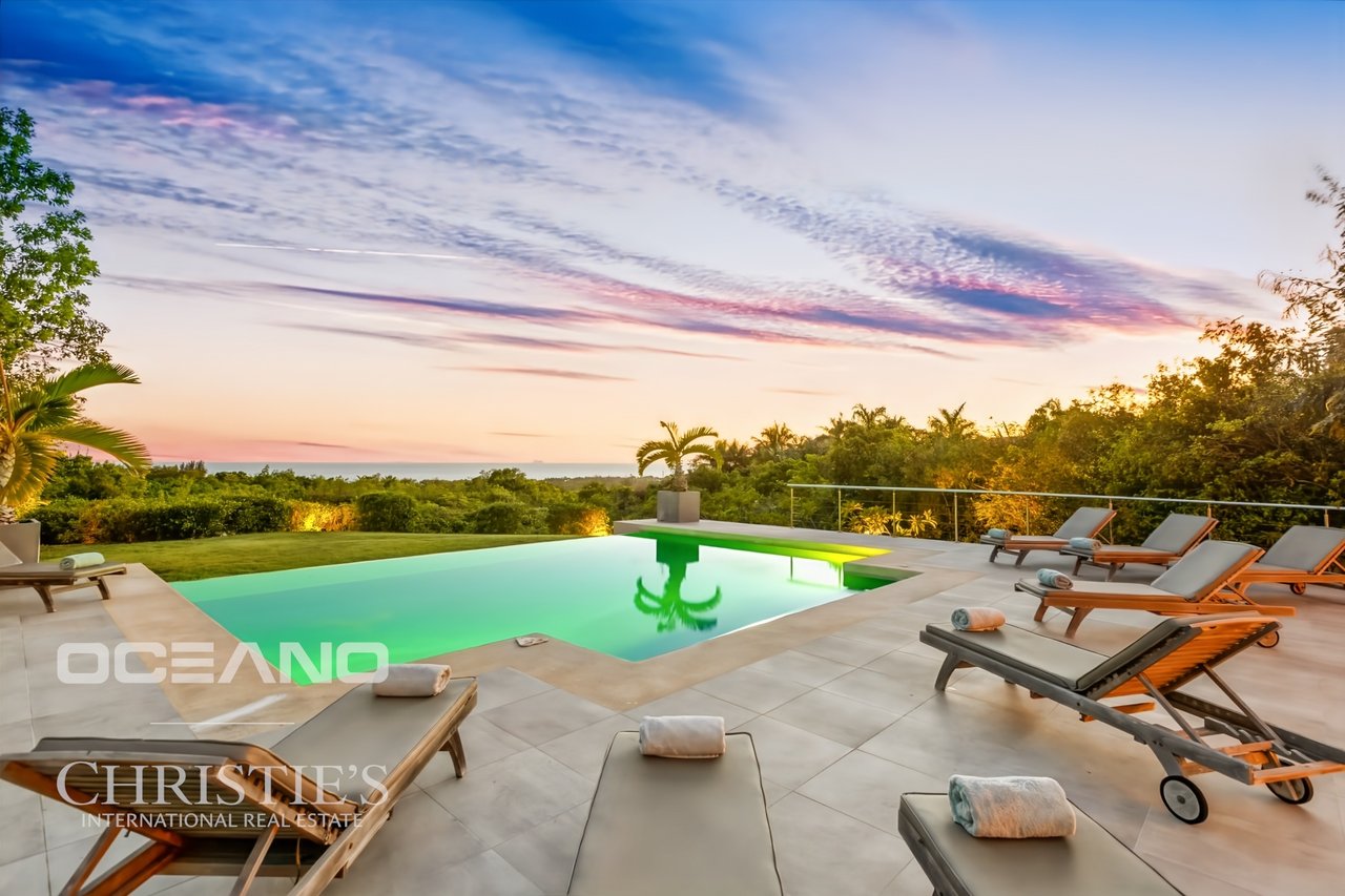 A Rare Property in the Heart of Terres Basses