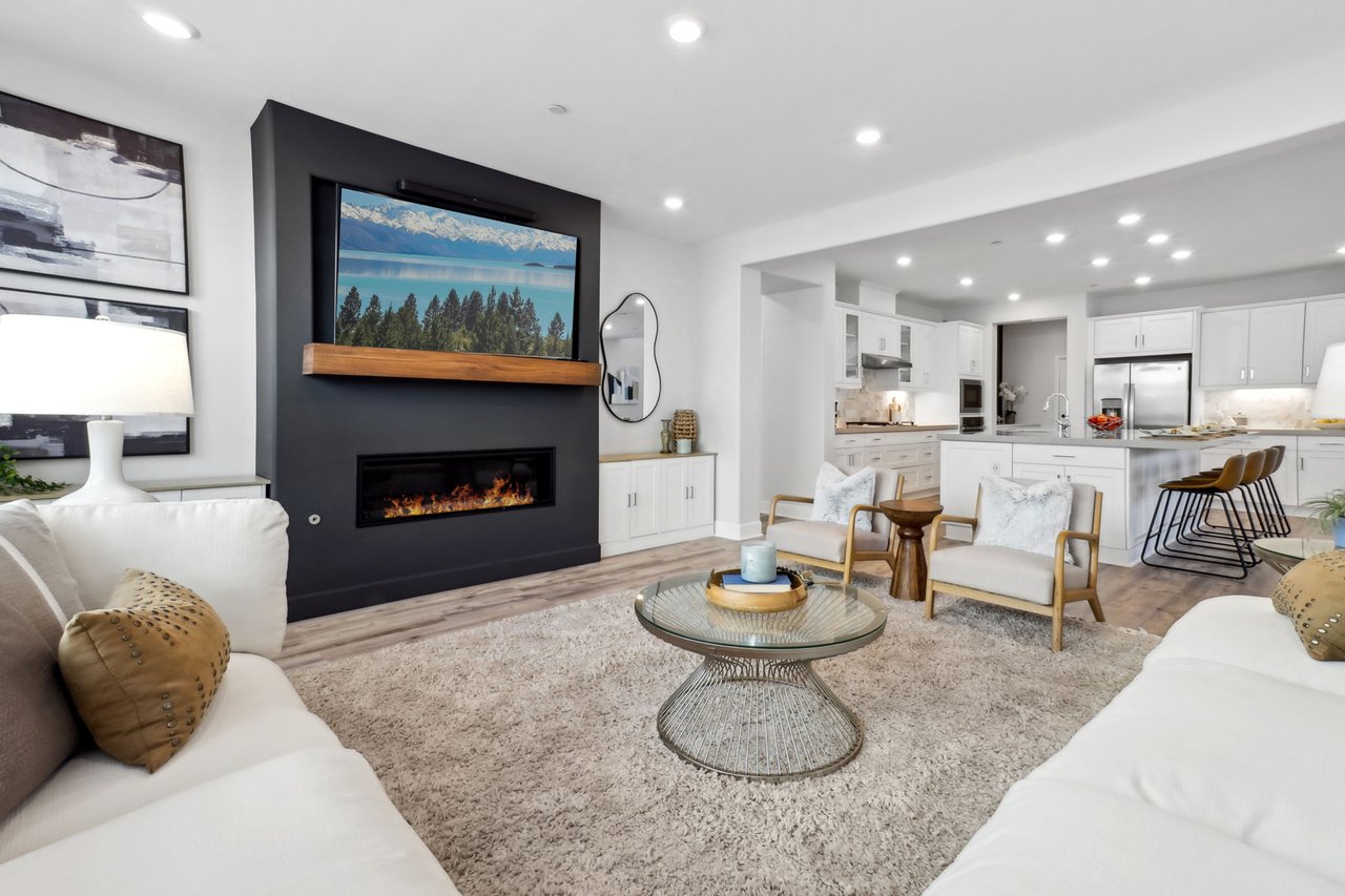 941 Lindbergh Dr