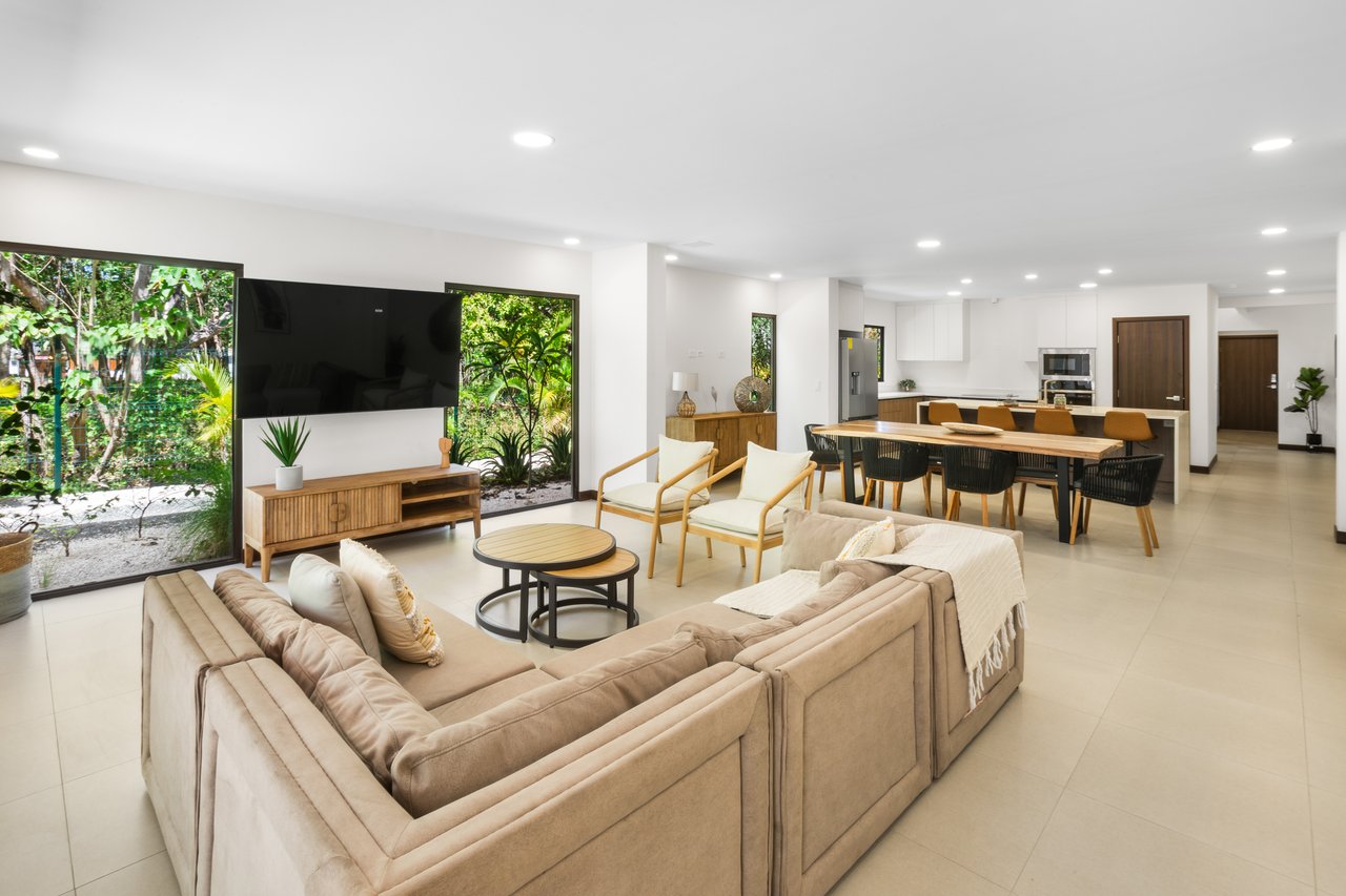 Flamingo Estates Luxury Home | Modern 4-Bed Retreat with Pool & Rooftop Terrace Near Beach & Marina