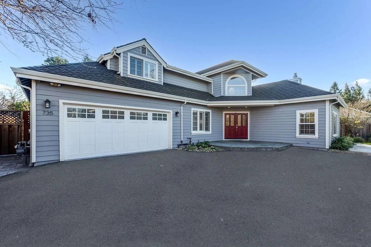 735 Sleeper Ave