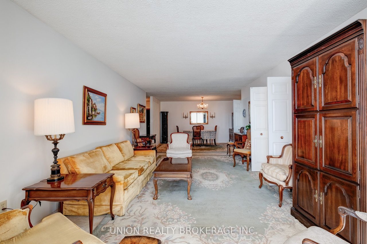 2350 Bridletowne Cir, Ste 1607