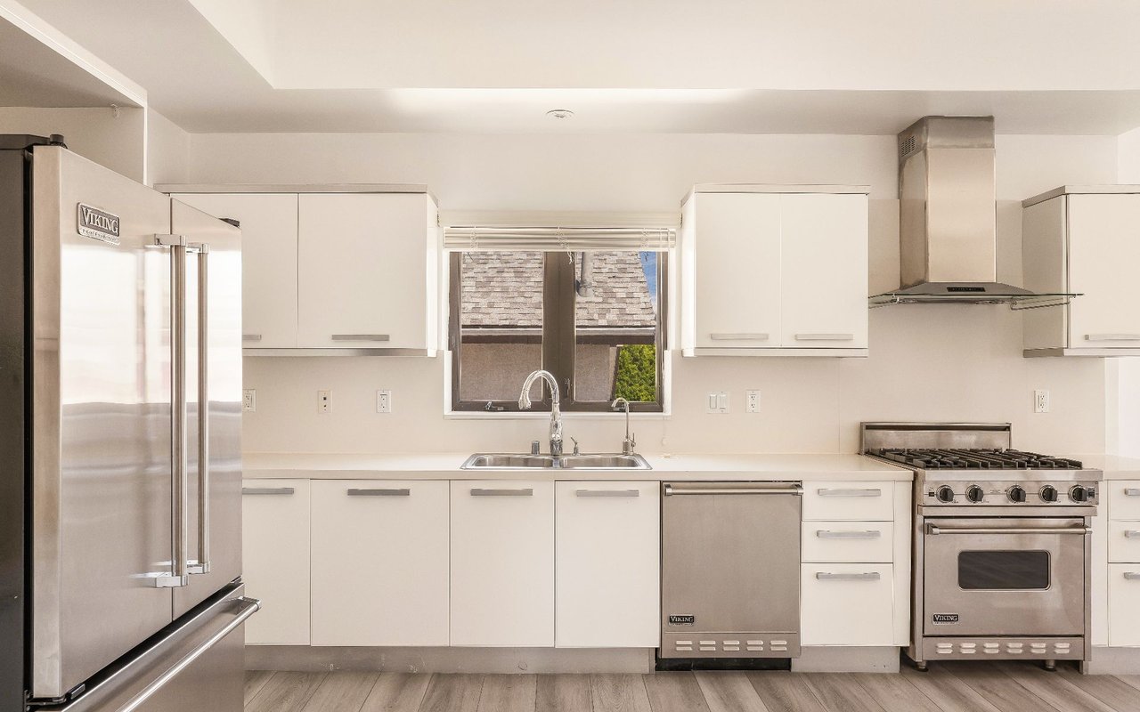 8788 Shoreham Dr Unit: PH43