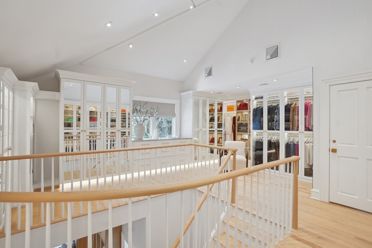 146 Village Rd