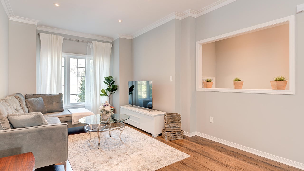 153 Harbourview Cres