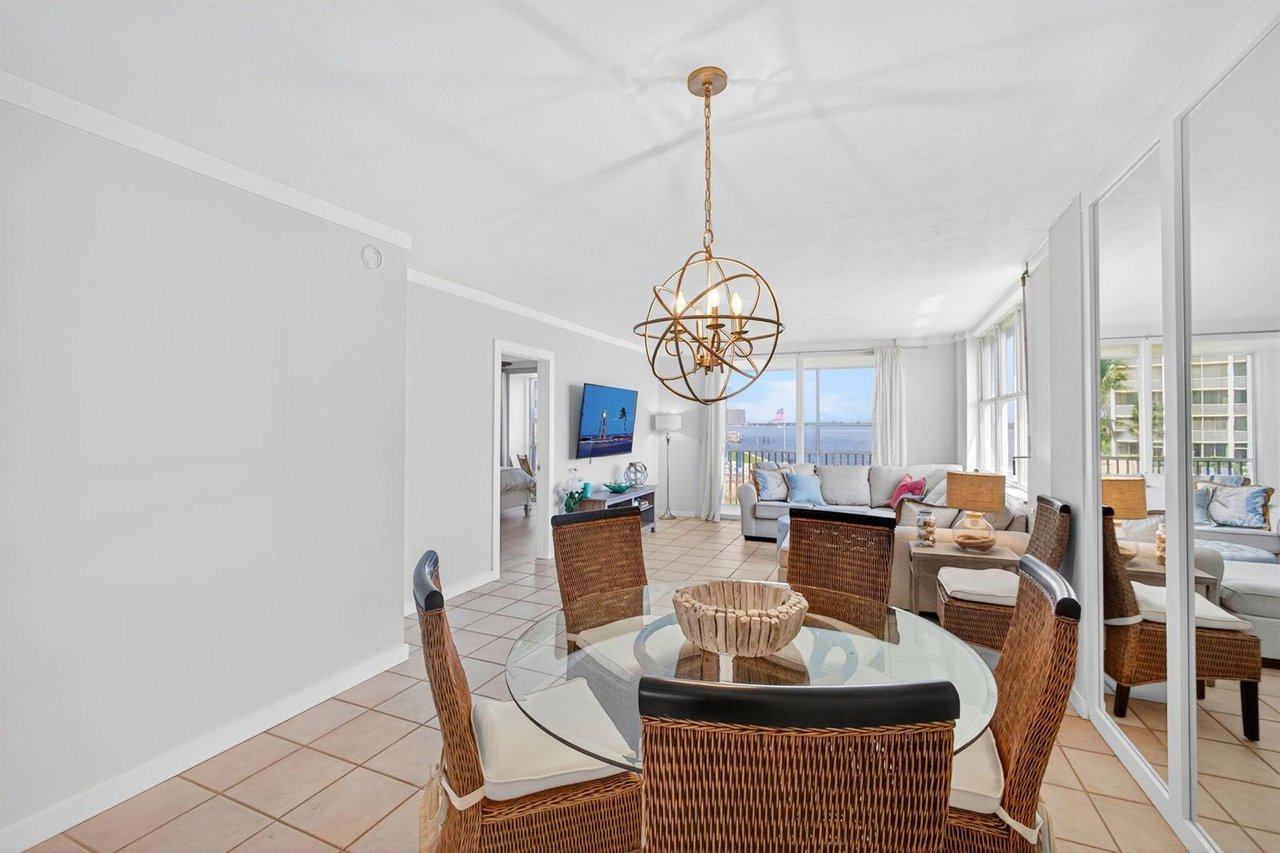 100 Paradise Harbour Boulevard #204