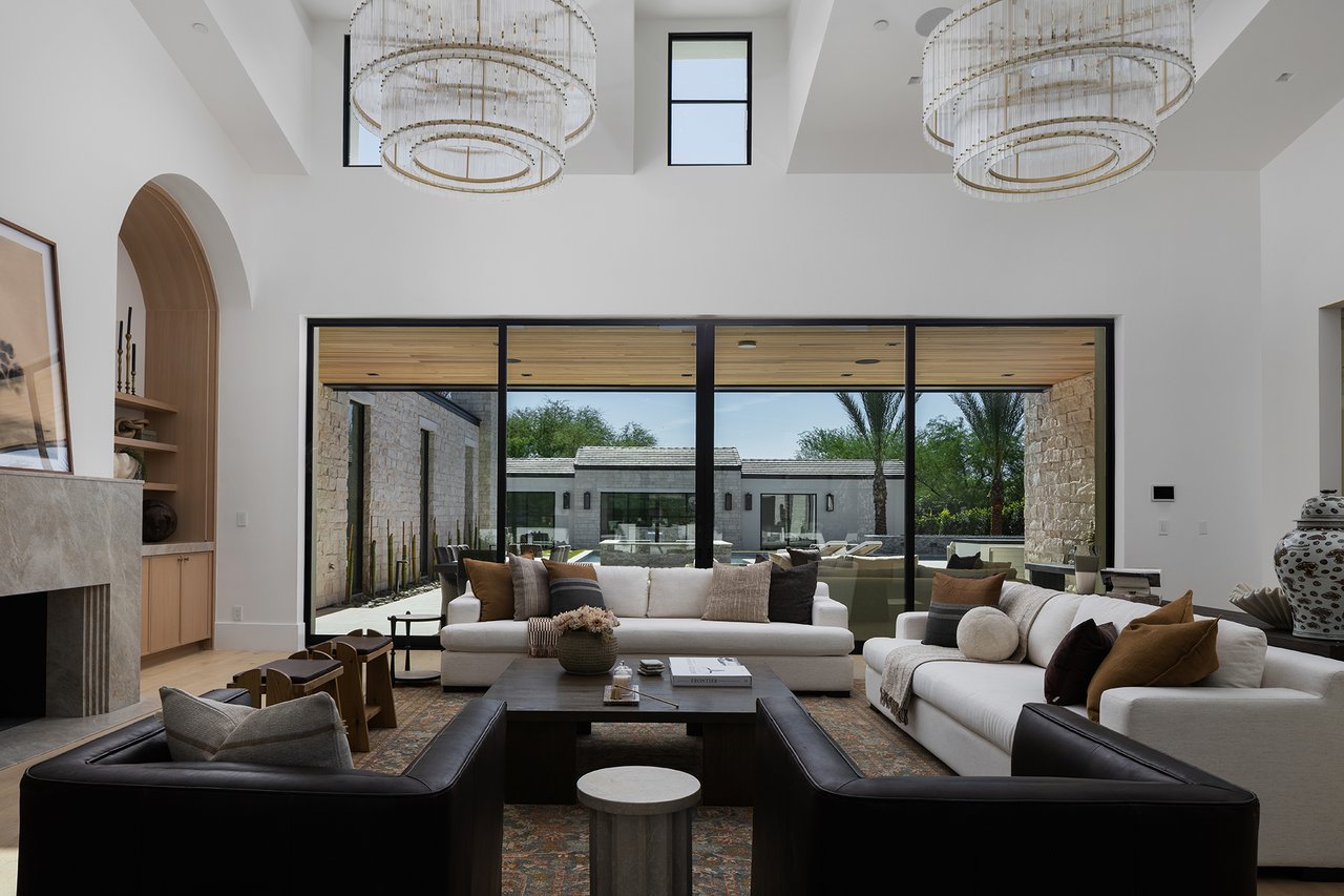 5717 E VIA LOS RANCHOS