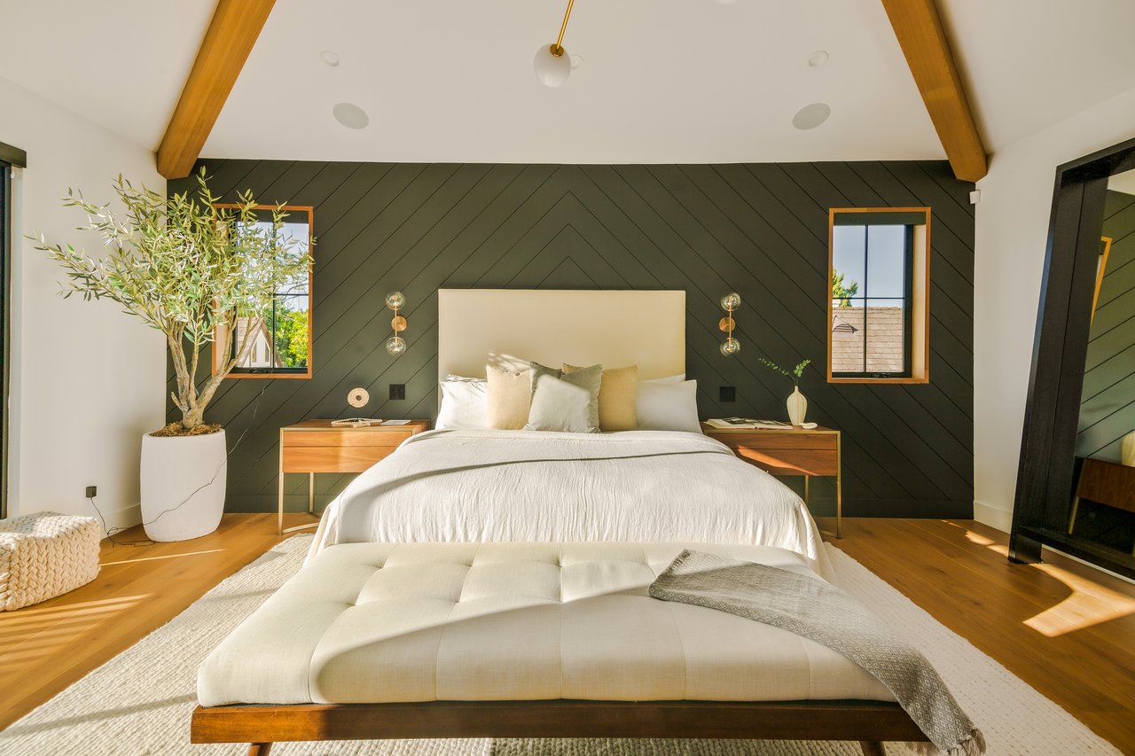 4261 Denny Ave, Toluca Lake 