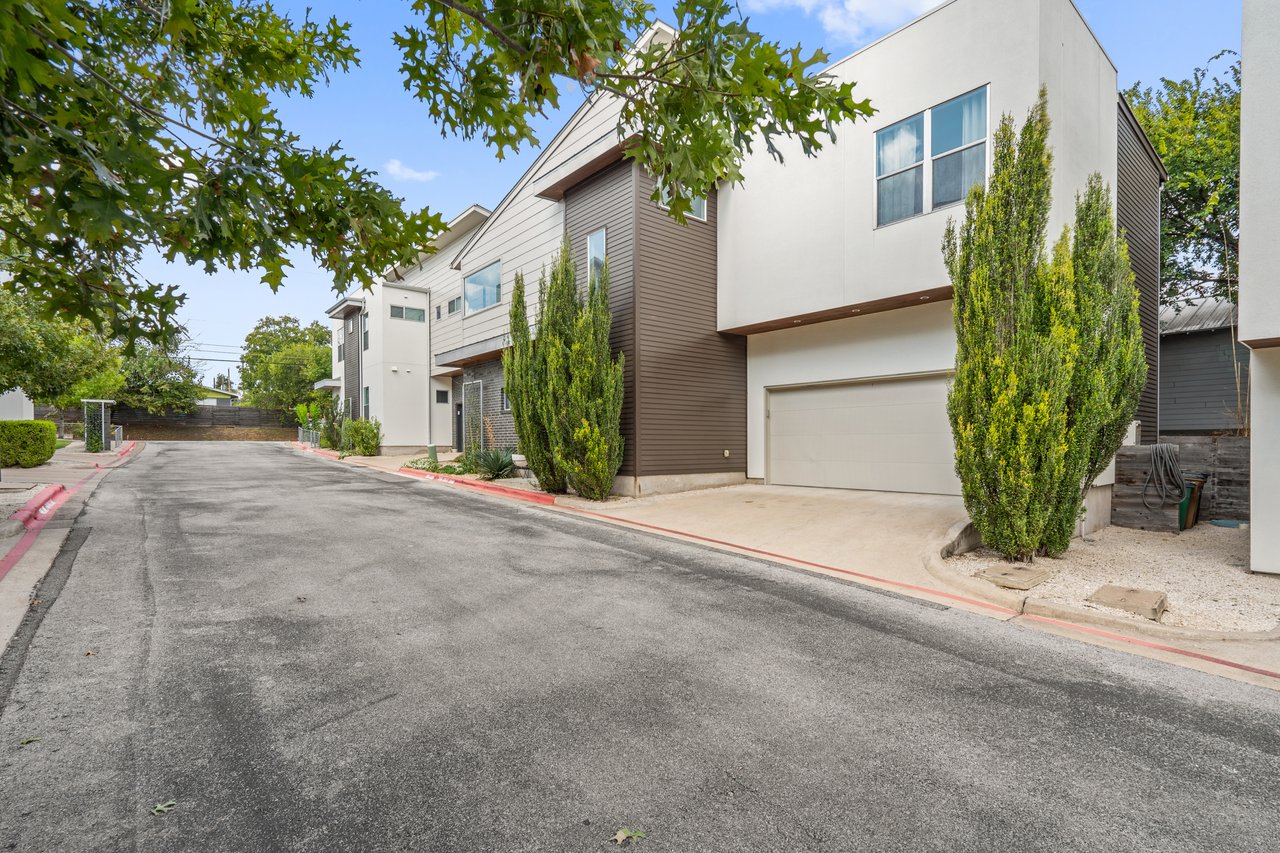 2105 Goodrich Ave #2