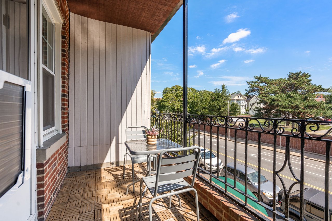 Bright by Design: A Fully Updated Corner Unit on South Huntington
