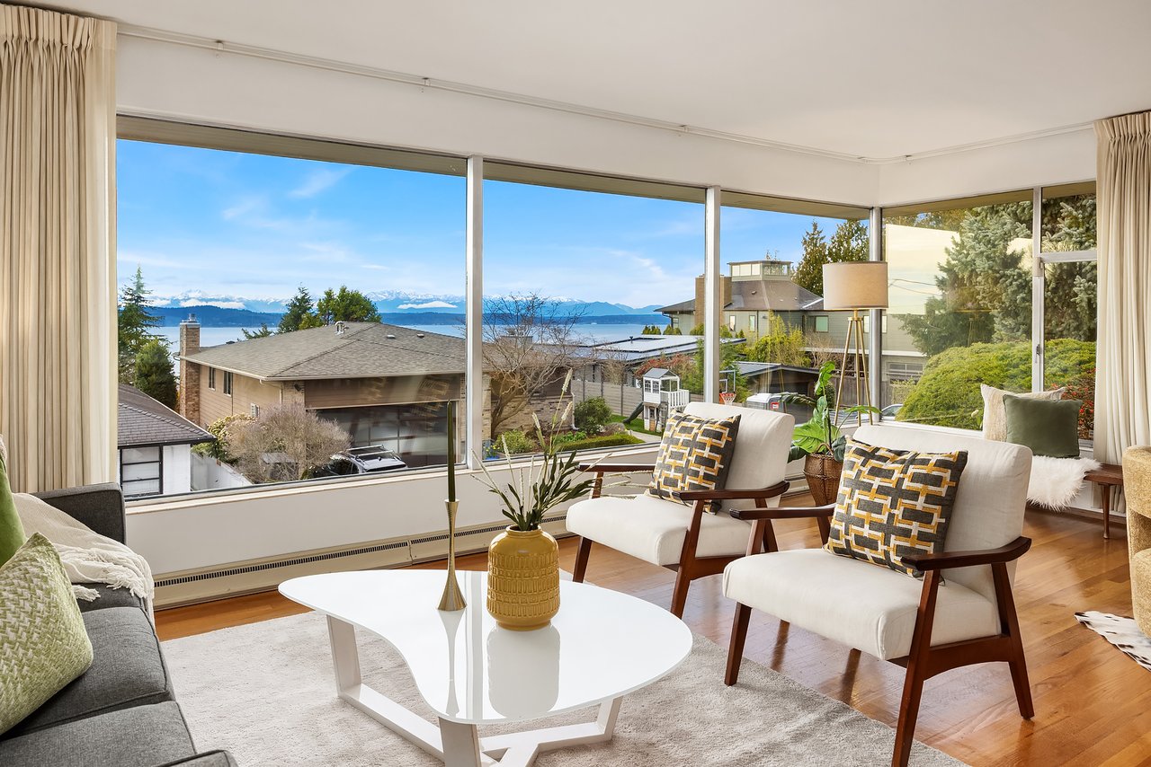 West Seattle Mid-Century Gem
