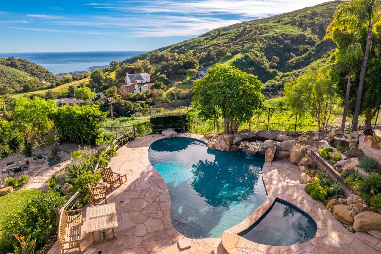 27008 Old Chimney Rd