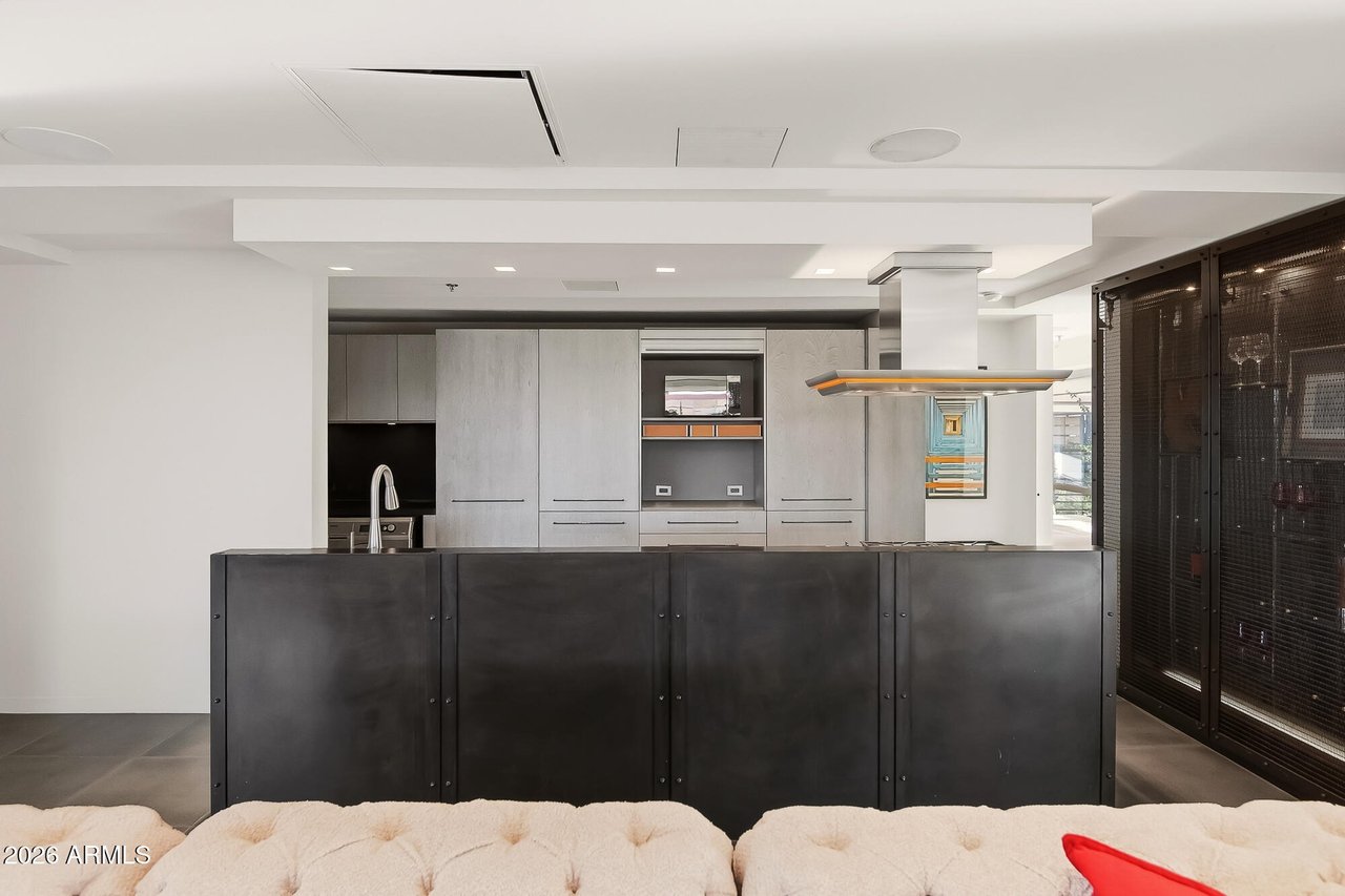 7137 E Rancho Vista Dr #7006
