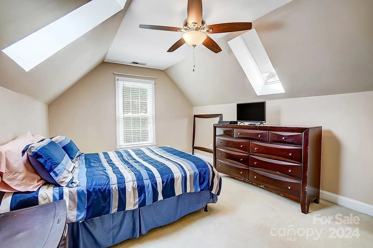 814 Pine Forest Rd