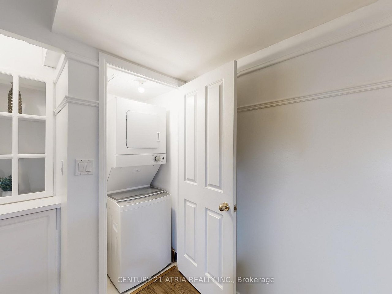 WILLOWDALE PENTHOUSE 