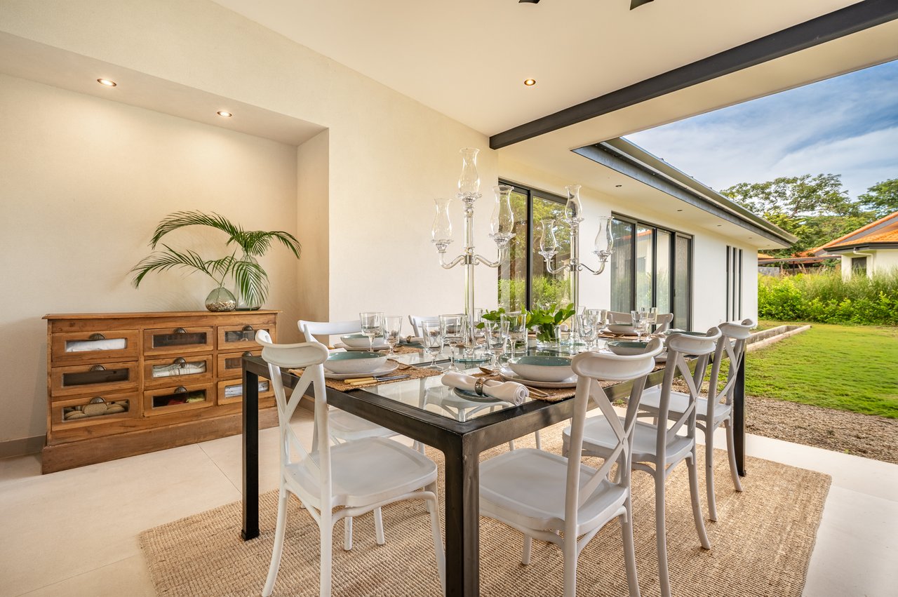 Casa Canto del Agua | Luxury 7-Bedroom Villa with Two Guest Apartments in Hacienda Pinilla’s Reserva de Golf