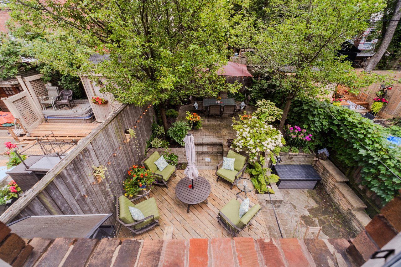 35 Kingsmount Park Rd
