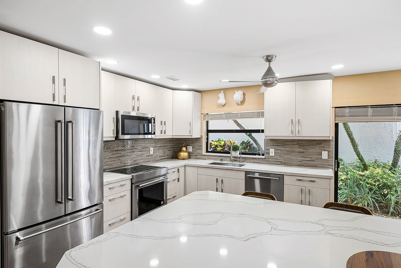 5068 Via De Amalfi Drive