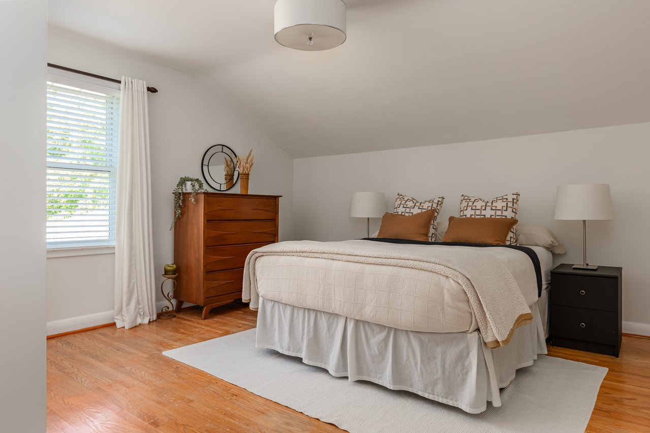 Half Acre in Lorne Park