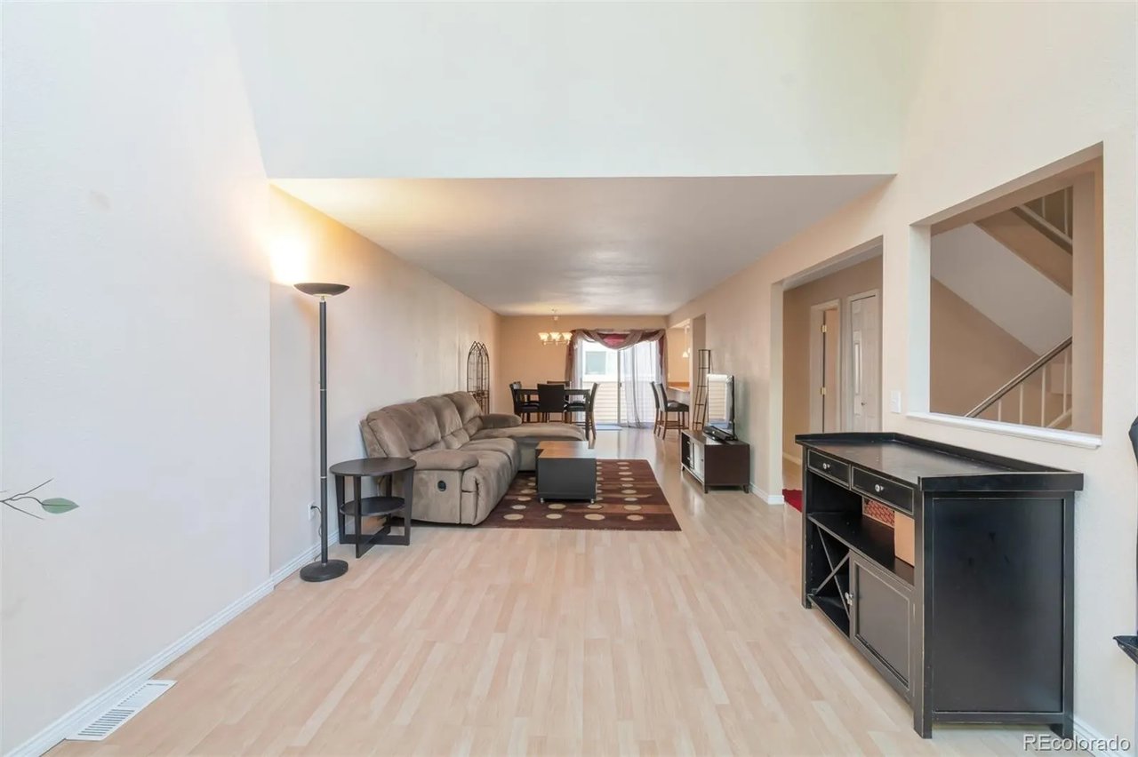 1050 S Monaco Pkwy #141