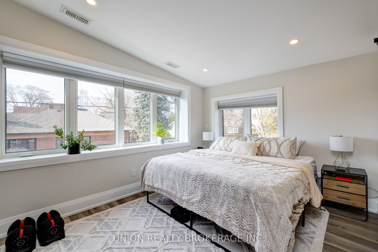 11 Ellerbeck St