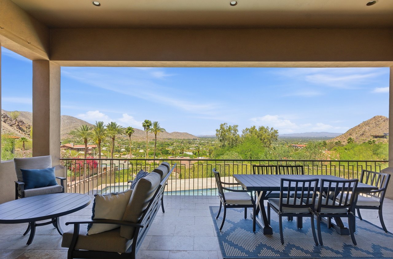 5411 E ROADRUNNER Road