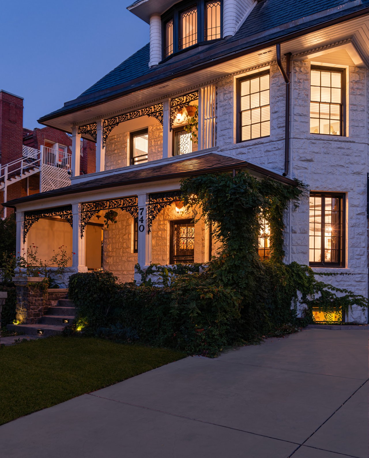 740 Washington