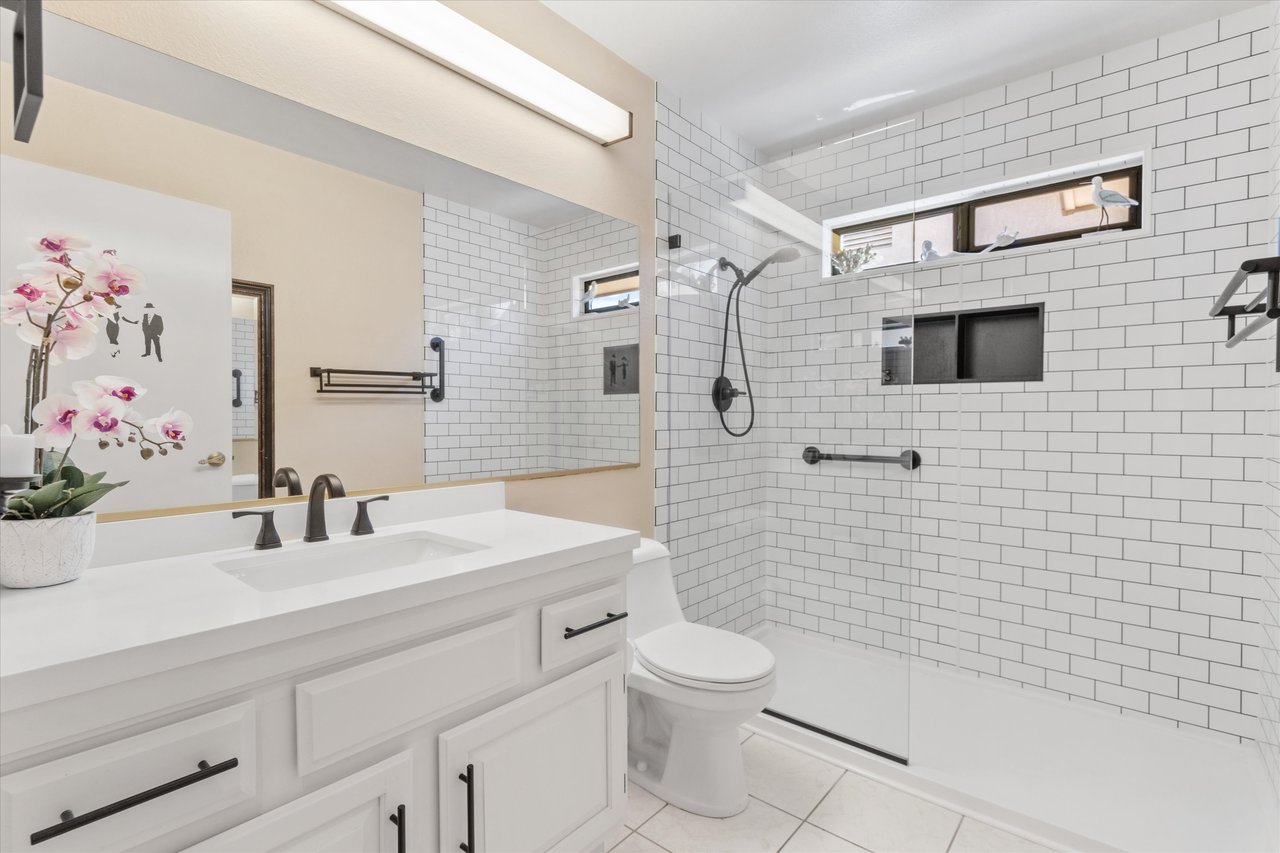 Sun City West Stunner—Updated, Upgraded, and Unforgettable!