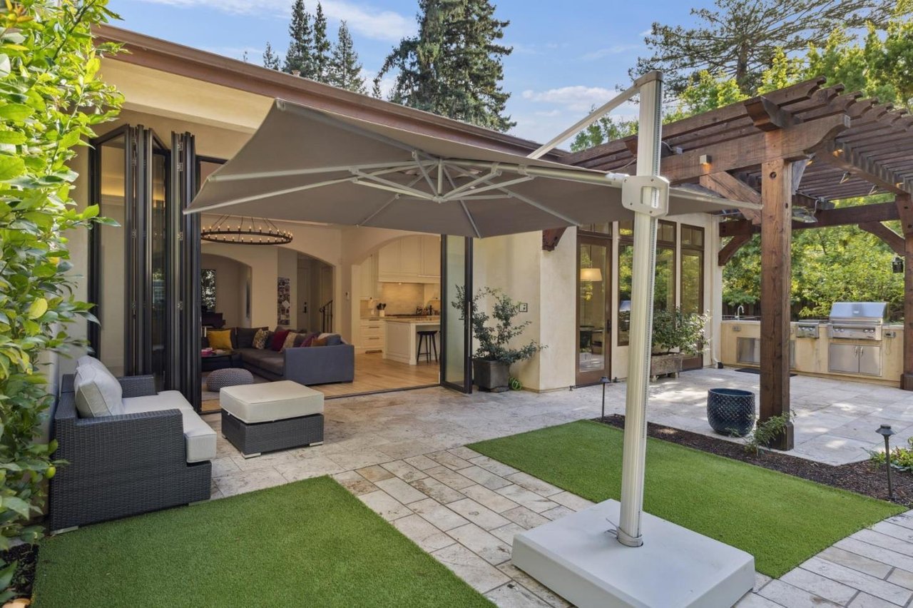 1325 Garden Lane