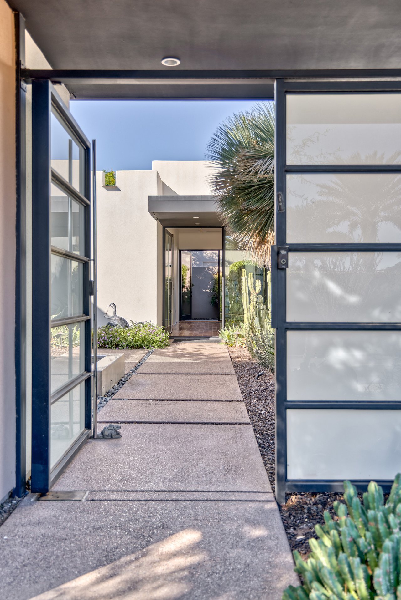 5434 E Lincoln Drive 50