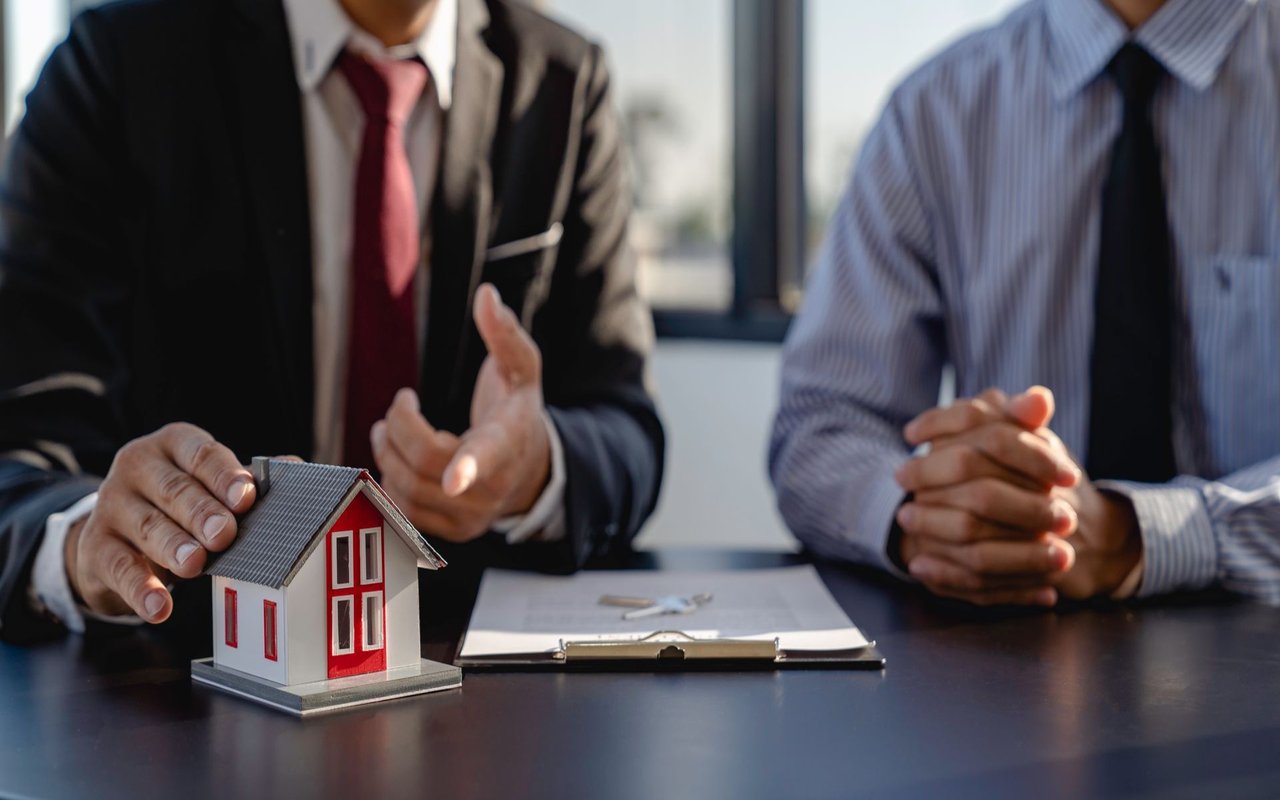 How Current Market Conditions Influence the Decision to Rent or Buy Homes