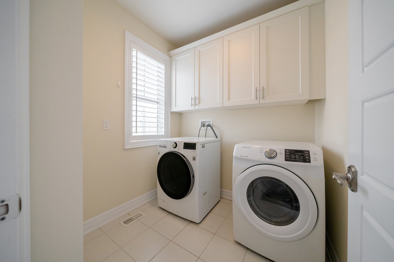 3209 Daisy Way, Oakville, ON L6M 1L4