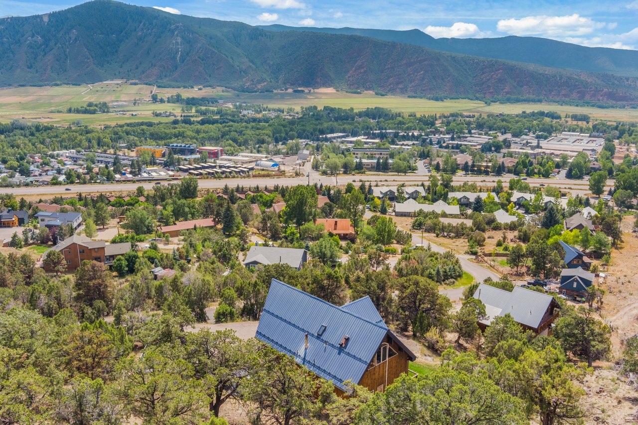 Centrally Located Mountain Chalet in Basalt 