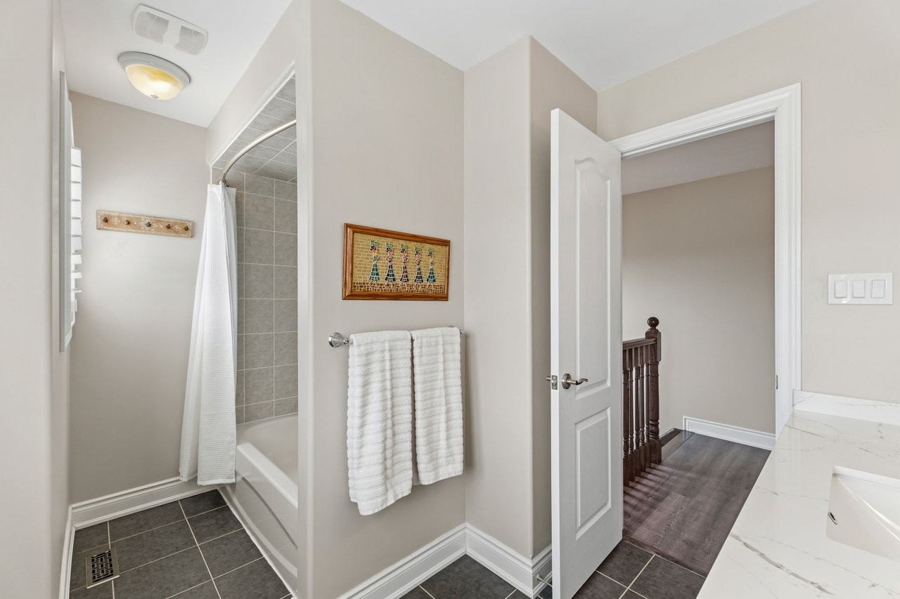 2998 Annalysse Drive, Orillia