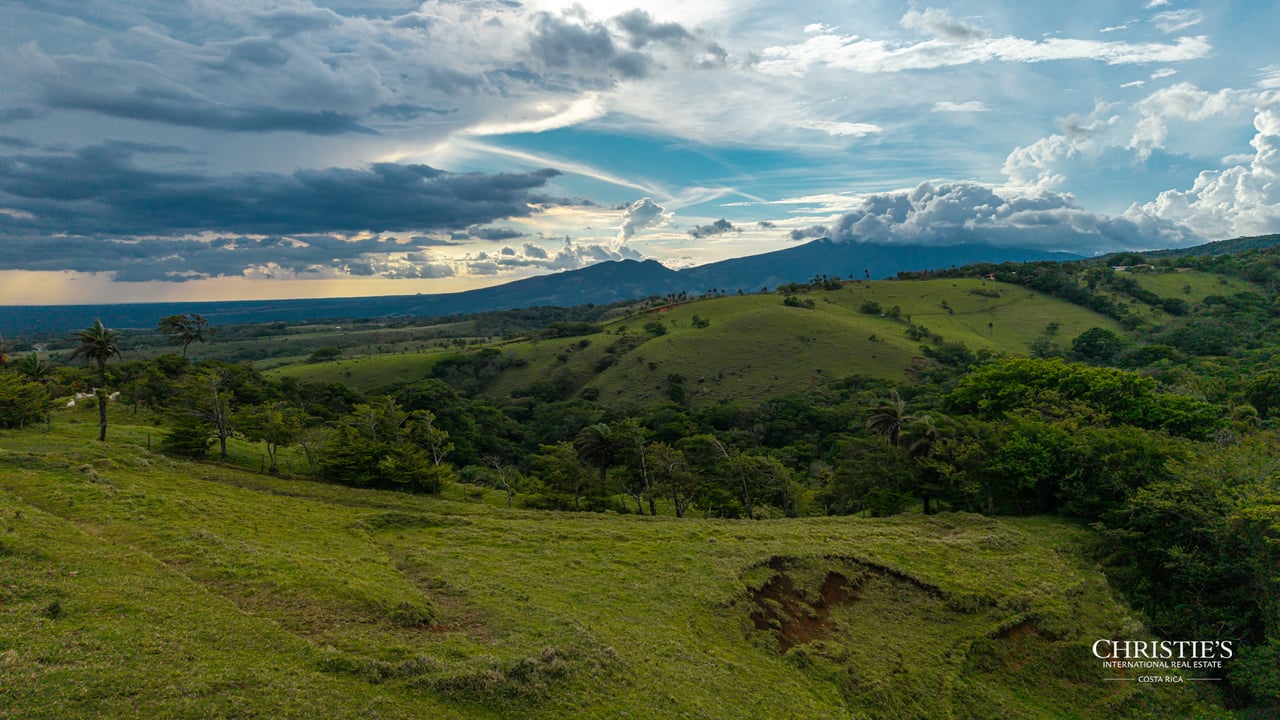 Origins Mineral: A Rare Landholding in Guanacaste’s Volcanic Highlands