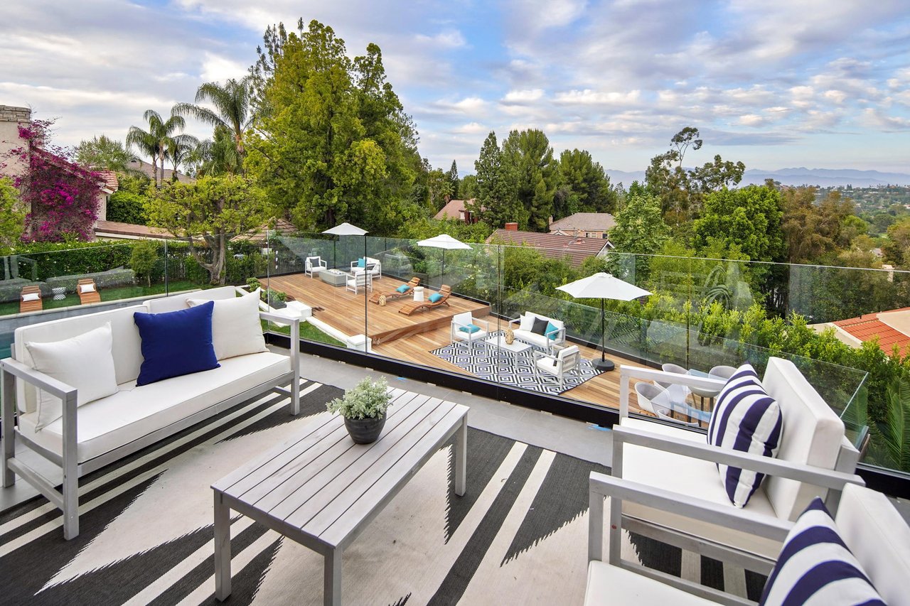 4050 Clarinda Drive