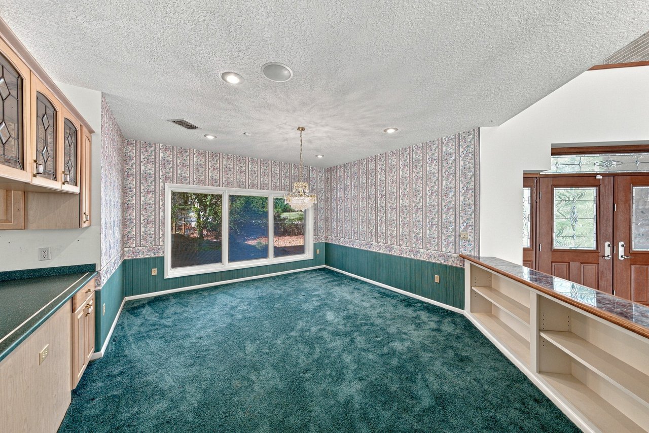 18728 LAKE IOLA RD