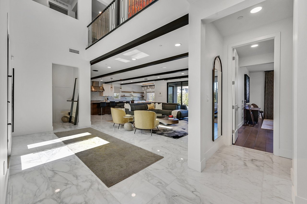 12070 Granite Canyon