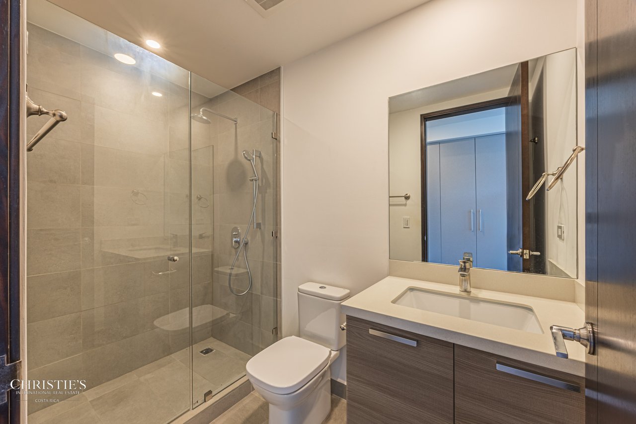 Luxurious Four-Bedroom Condo in the Hills of Escazú   